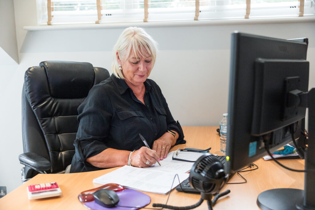 Angela working out statutory maternity pay for directors